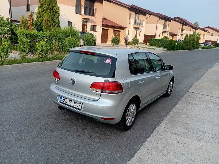 VOLKSWAGEN Golf 2011 — imagine 4