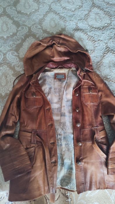 Продам кожаную куртку