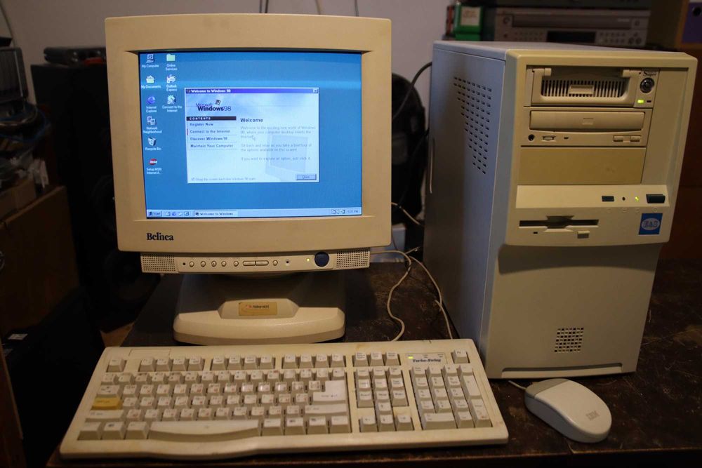 Ретро компютър Intel Pentium 3
