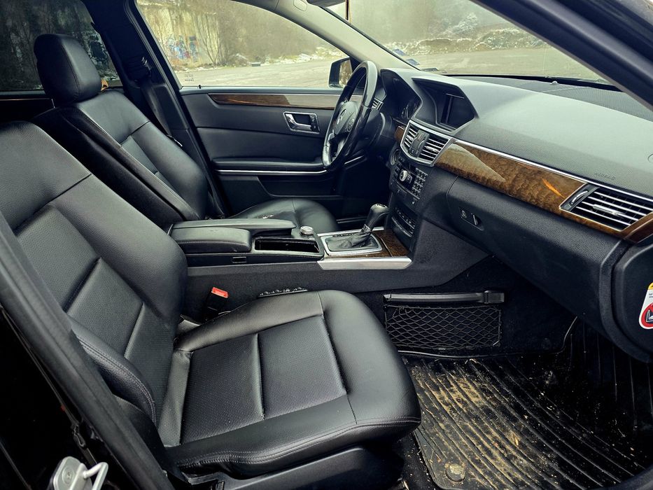 Мерцедес E 200 като НОВ