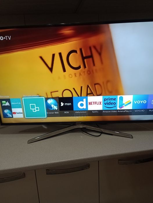 De vânzare Smart TV Samsung cu diagonala de 102cm.