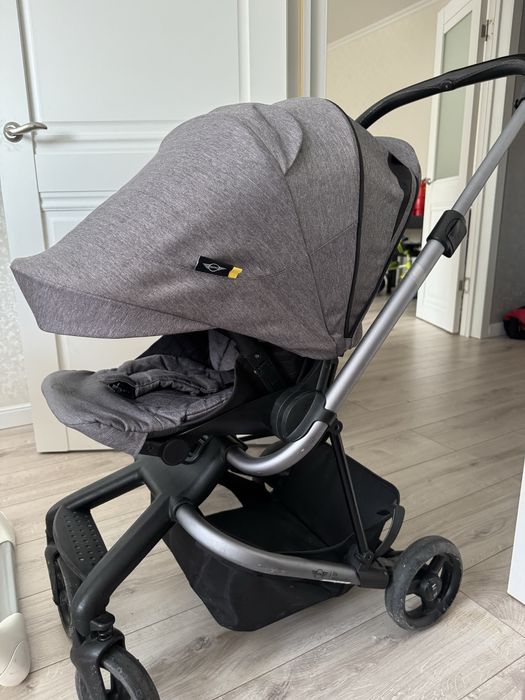 Продаю коляску 2 в 1 easywalker