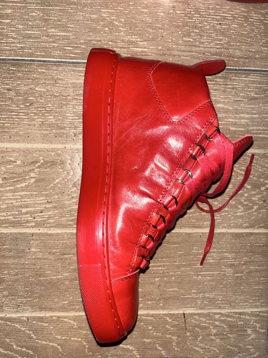 Balenciaga arena red