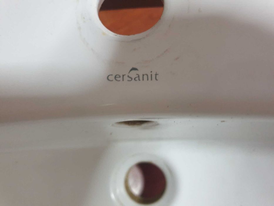 Vand  chiuveta alba CerSanit ( stare foarte bună)