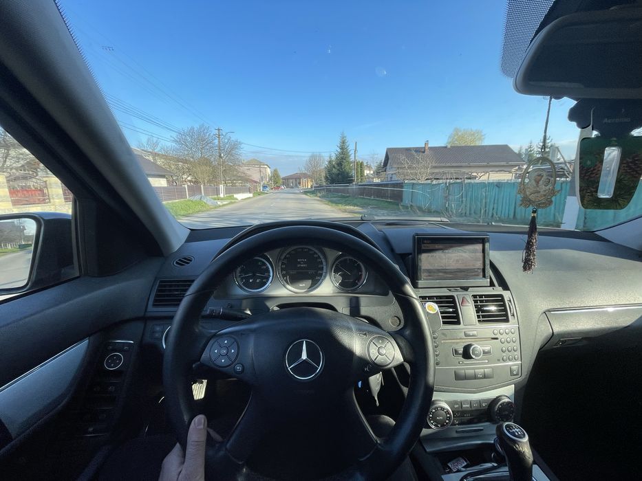 MERCEDES-BENZ C-Class 2010 — imagine 4
