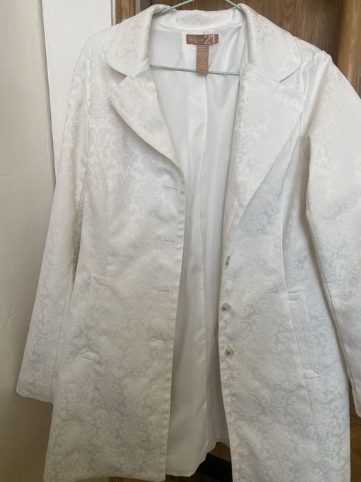 Дамско сако дълго