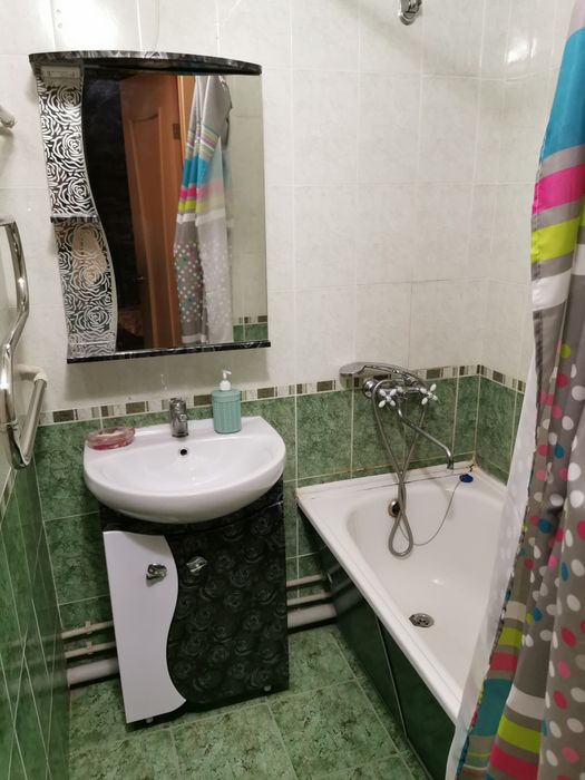 Посуточно 2х комн. 12 мкр. 2 эт