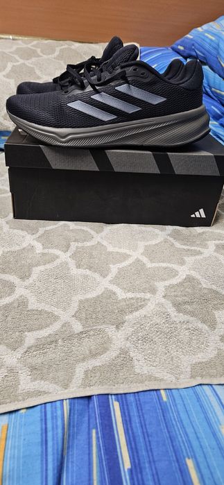 Маратонки ADIDAS