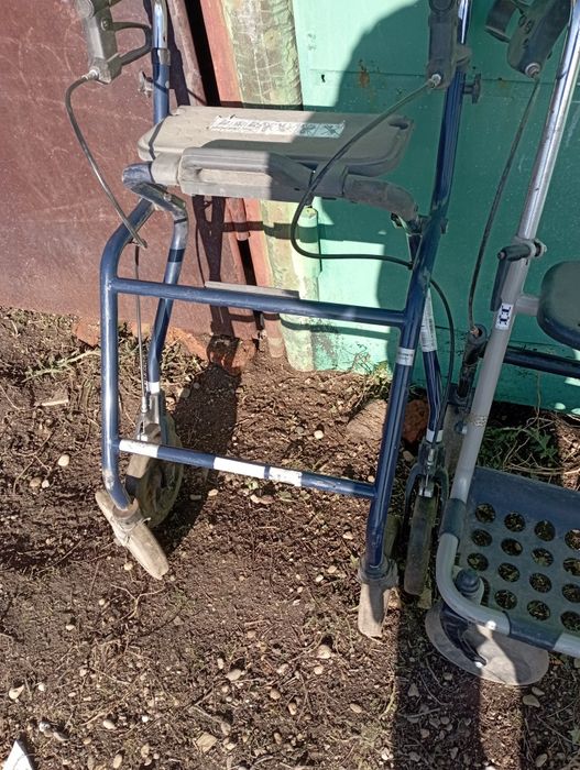 Vând suport dizabilități 150ron buc