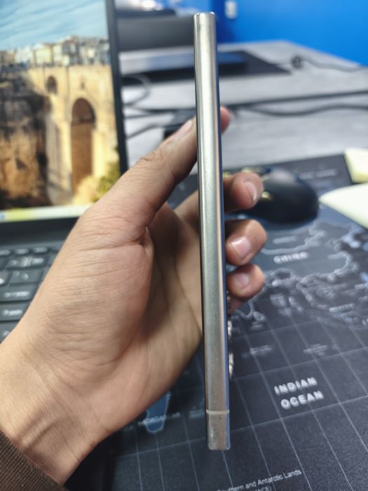 Samsung Galaxy S24 Ultra 256GB — Holati ideal!