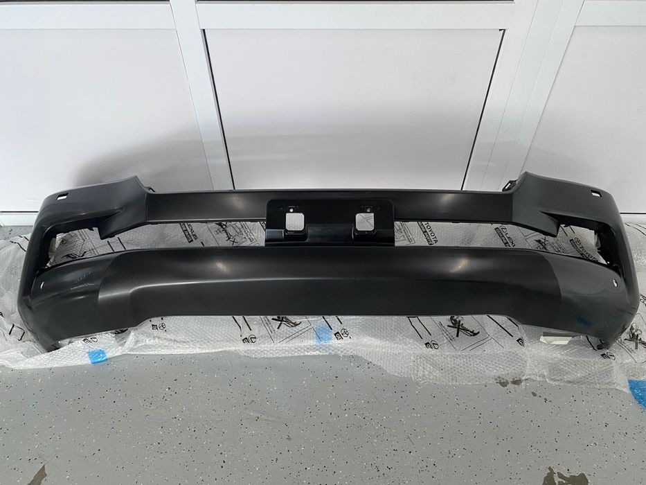 Бампер для Toyota Land Cruiser 200