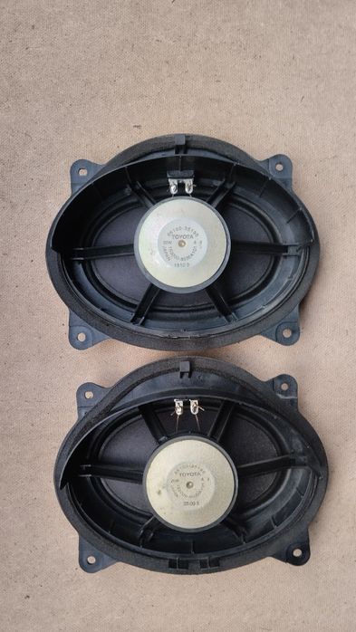 Оригинальные динамики Toyota