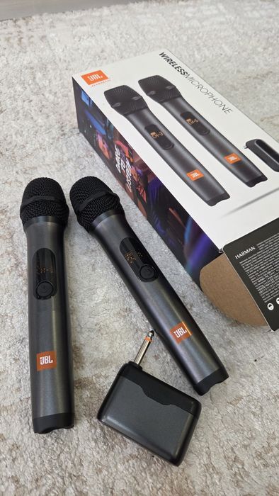 JBL partybox 320 с микрофонами
