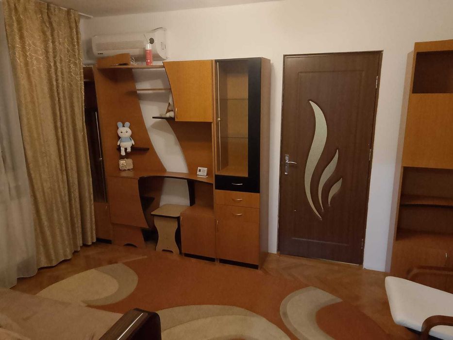 Inchiriez apartament 2 camere 1550 LEI