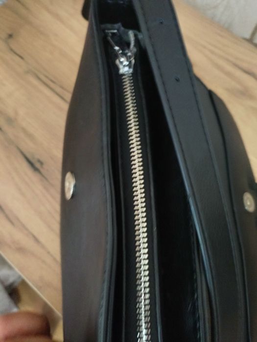 Продам сумку 25*16 см