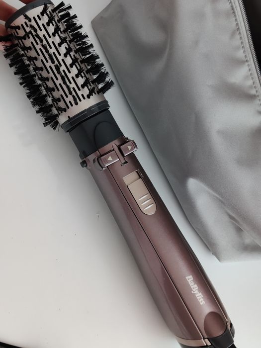 Сешоарът- четка ( машата) Bebyliss, нов уред.