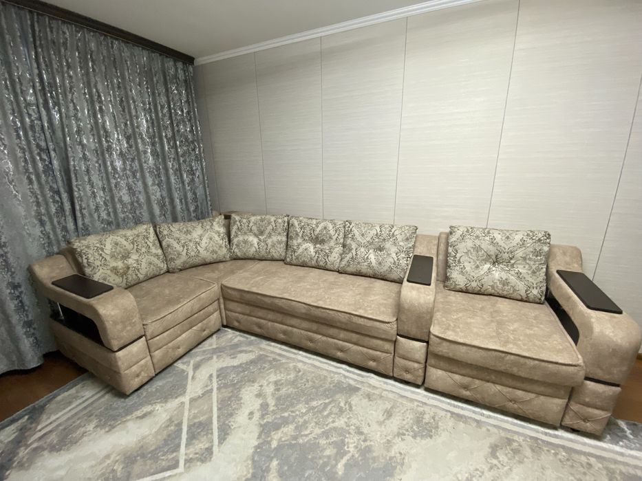 Диван угловой