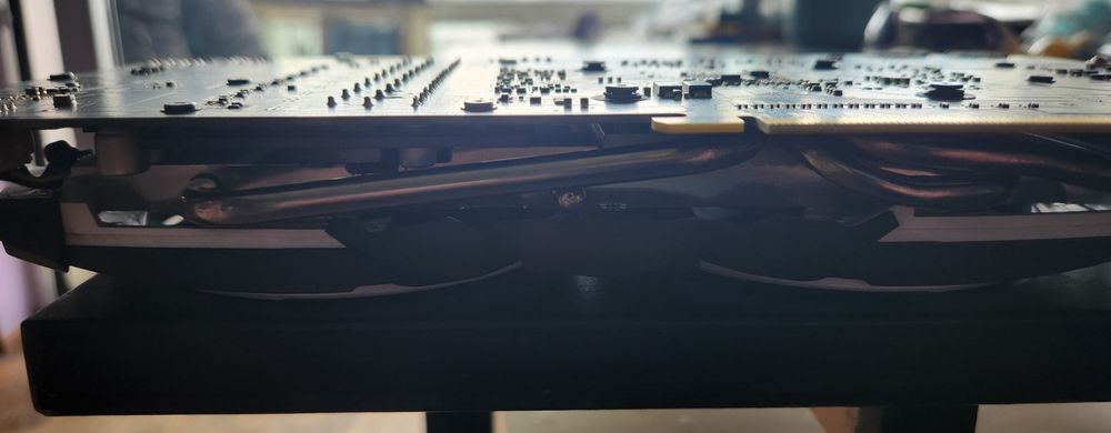 Продавам MSI Armor 1070ti