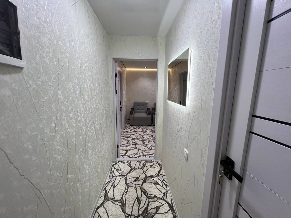 Сдается 2х комнатная квартира 
С обстановкой 
В горде Алмалыке