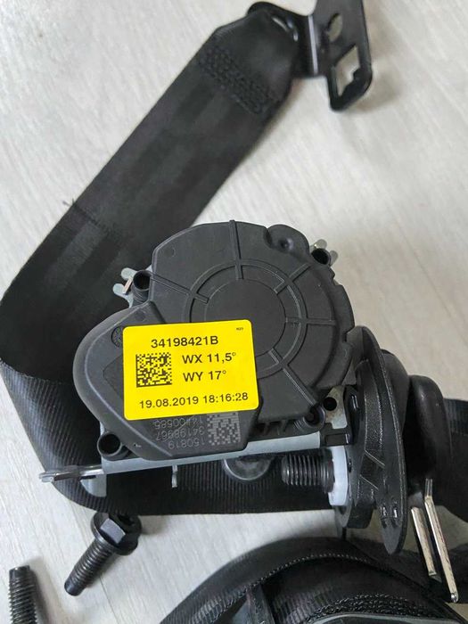 Пежо 5008 колани за трети ред седалки