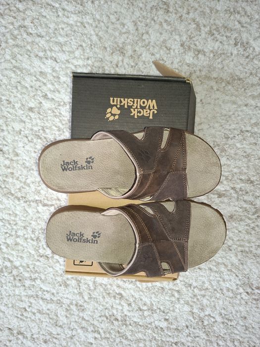 Мокасины,кроссовки разные