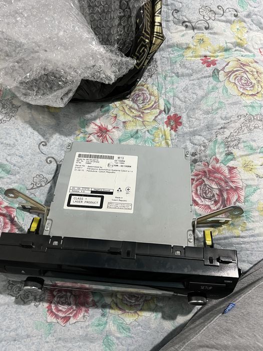 Магнитолла от Toyota Corolla E180