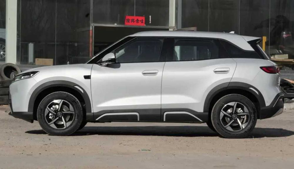 BYD Yuan UP 2025 Yil