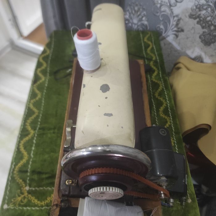 Швейная машина тикув машинаси