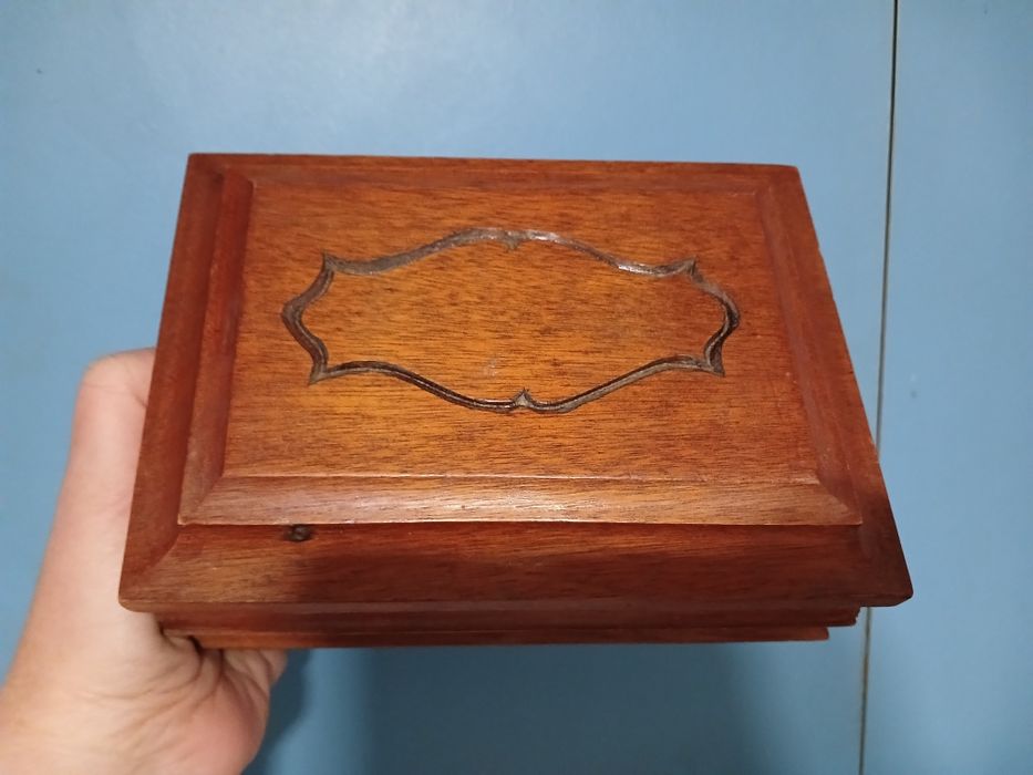 Продам  шкатулку