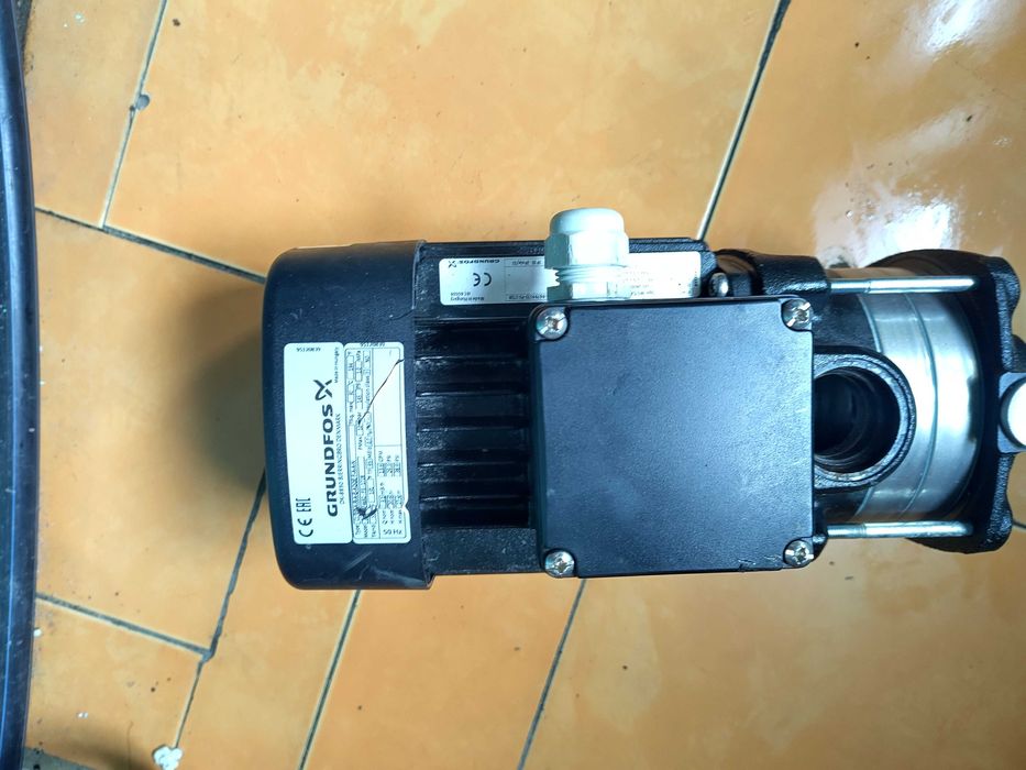 Grundfos  CM3-3 ARAV Pompă de aspirație cu capăt orizontal 220/380v