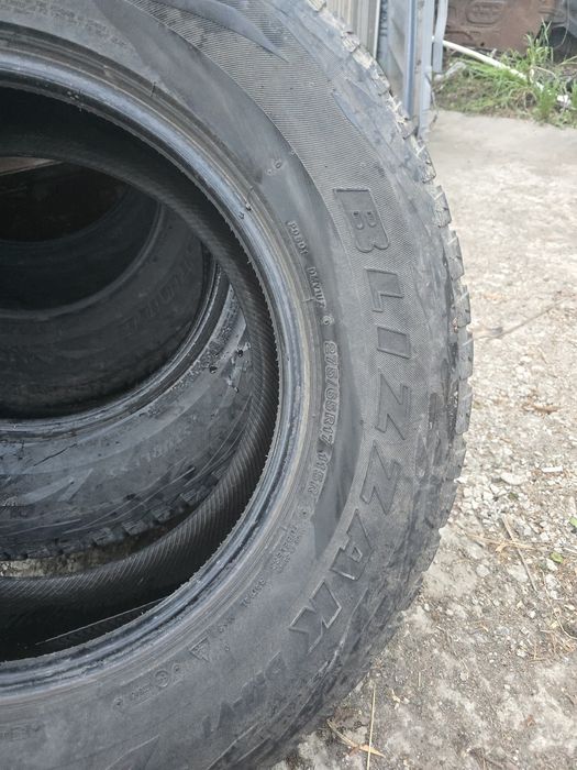 Bridgestone Blizzak 275/65 R17 4 баллона