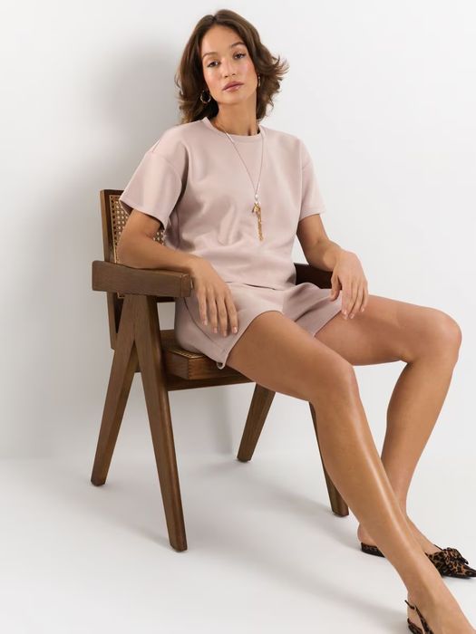 Къси панталони (basic) в Бежов цвят (Размер L)