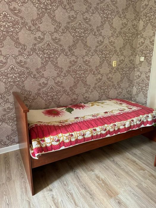 Спальный кровать