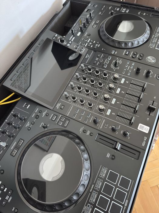 Consola DJ / Alpha Theta XDJ - AZ + Case UDG și Decksaver
