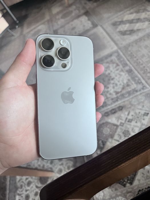 Iphone 15 pro 256 80%