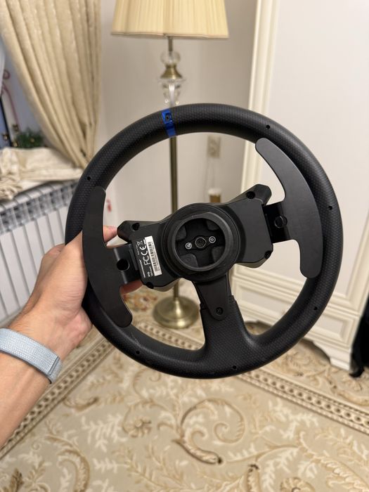 Игровой руль и шнур питания для базы Thrustmaster
