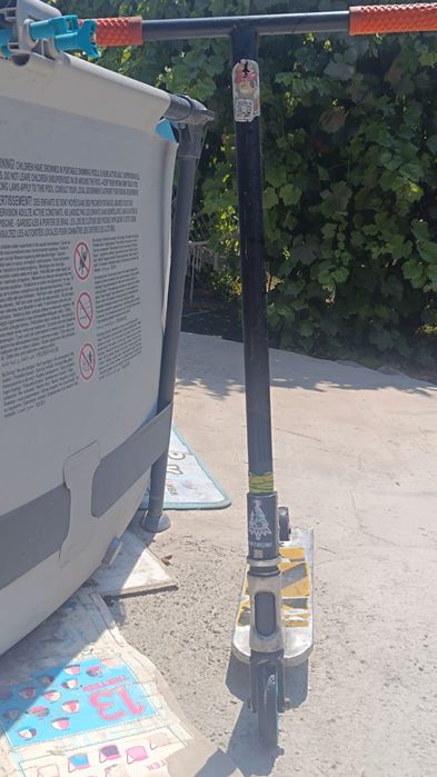 Продам трюковой самокат