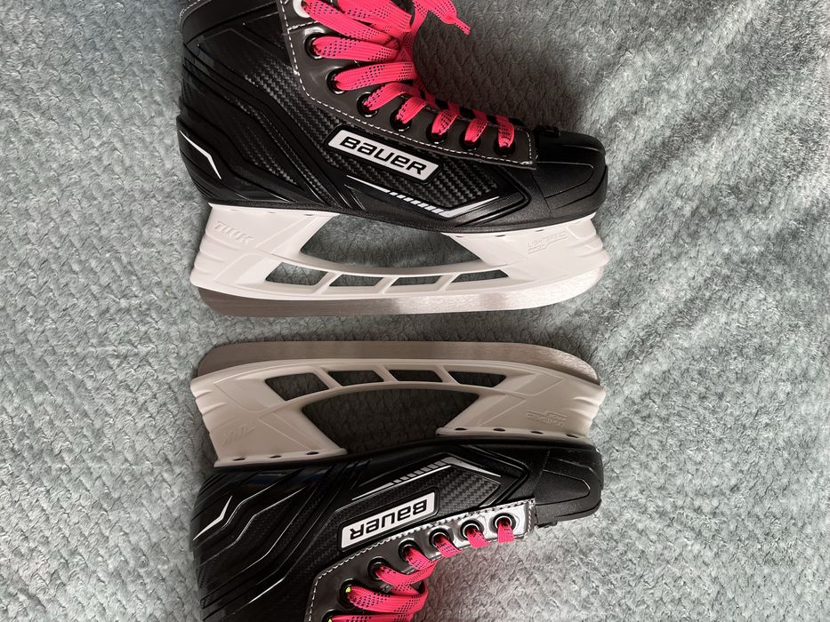 Продам коньки Bauer XLS