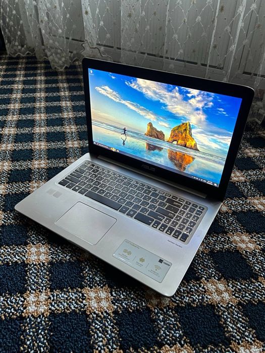 Asus Vivobook. Core i7