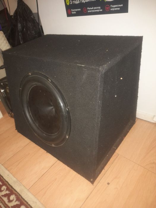 Продаётся саббуфер с мощностью 1000ватт