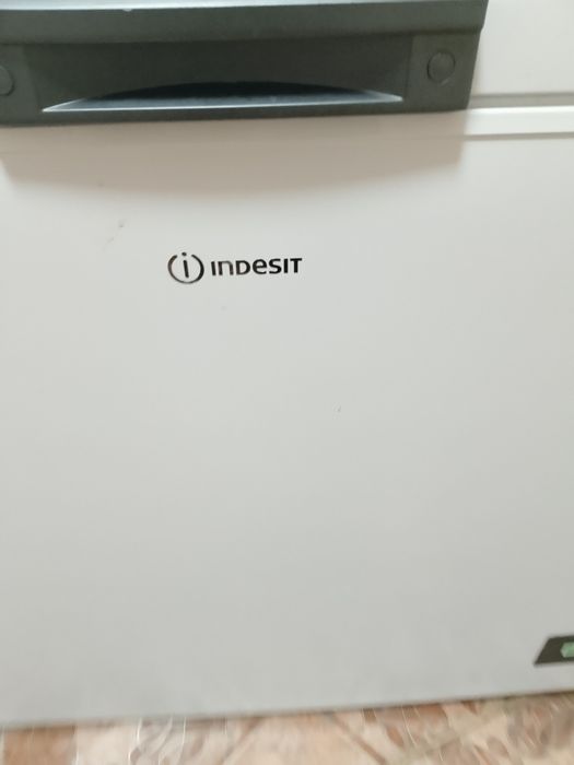 Продаю морозилку