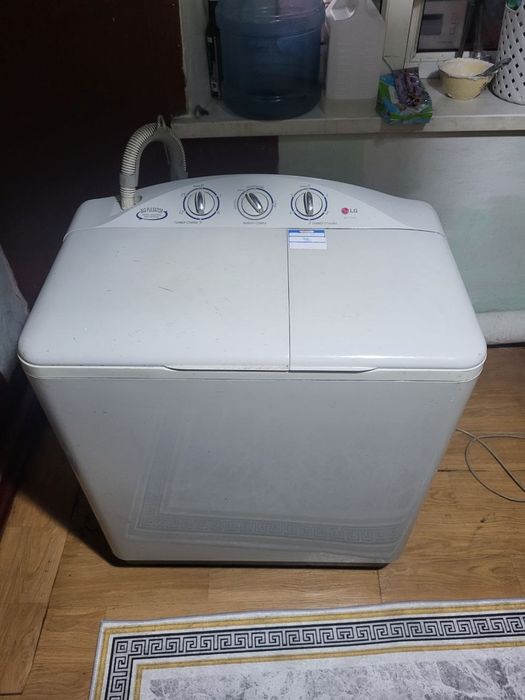 Продам стиральную машинку