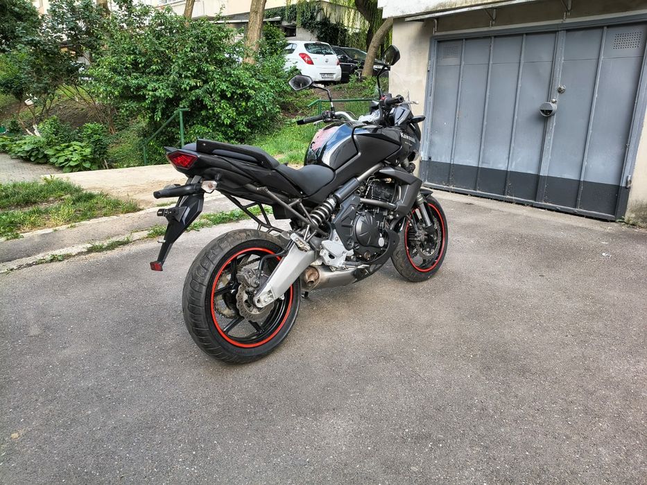 Kawasaki Versys 650 Facelift din 2012 impecabil