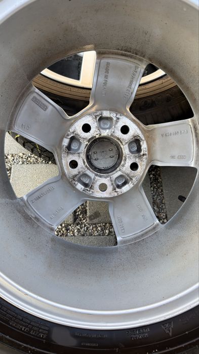 Jante originale Audi 16” + anvelope de iarnă Dunlop