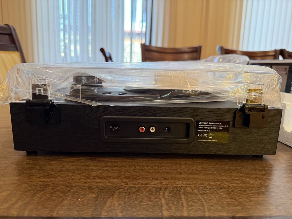 Виниловай проигрыватель Tanlanin TE-2019A