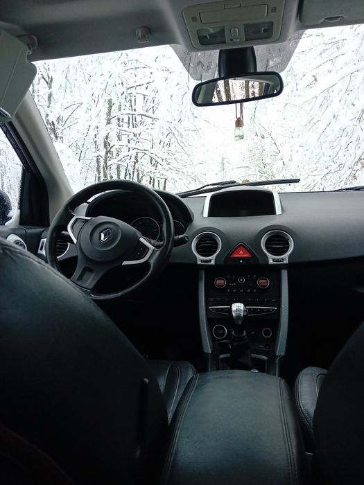 Vand Renault koleoes 4×4 2009 negru 4×4