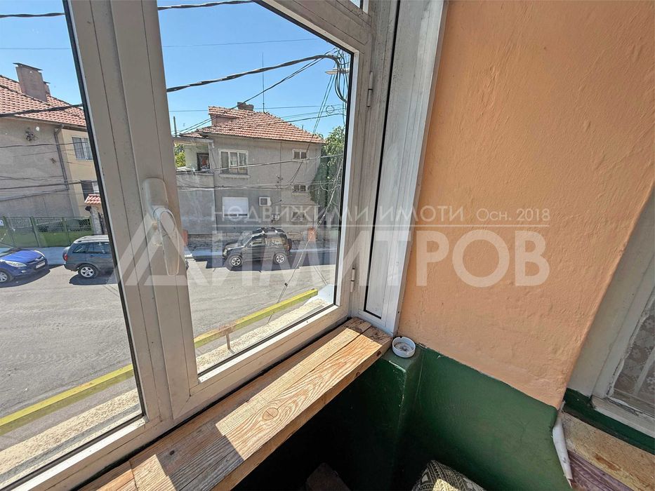 Продава се Къща в Нови пазар - 62 кв.м за 1049 €/кв.м - Снимка #12