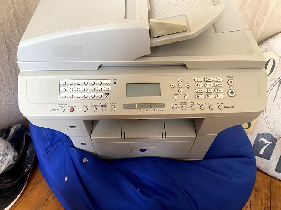 Принтер Konica-Minolta bizhub 20 и HP PSC 1410