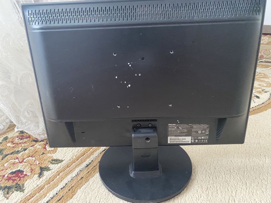 Монитор Philips 60 герц