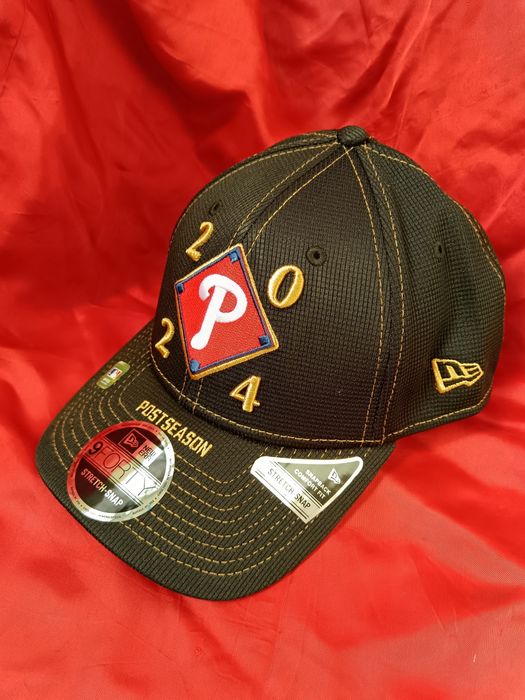 Продам бейсболки, новые.